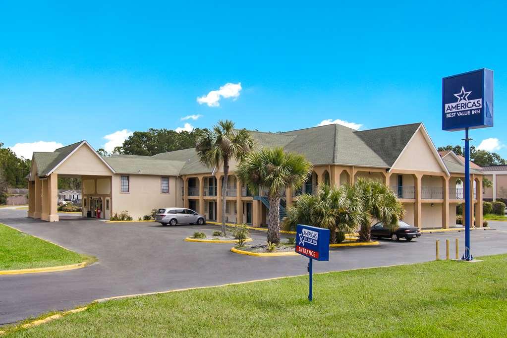 Americas Best Value Inn Darien Bagian luar foto